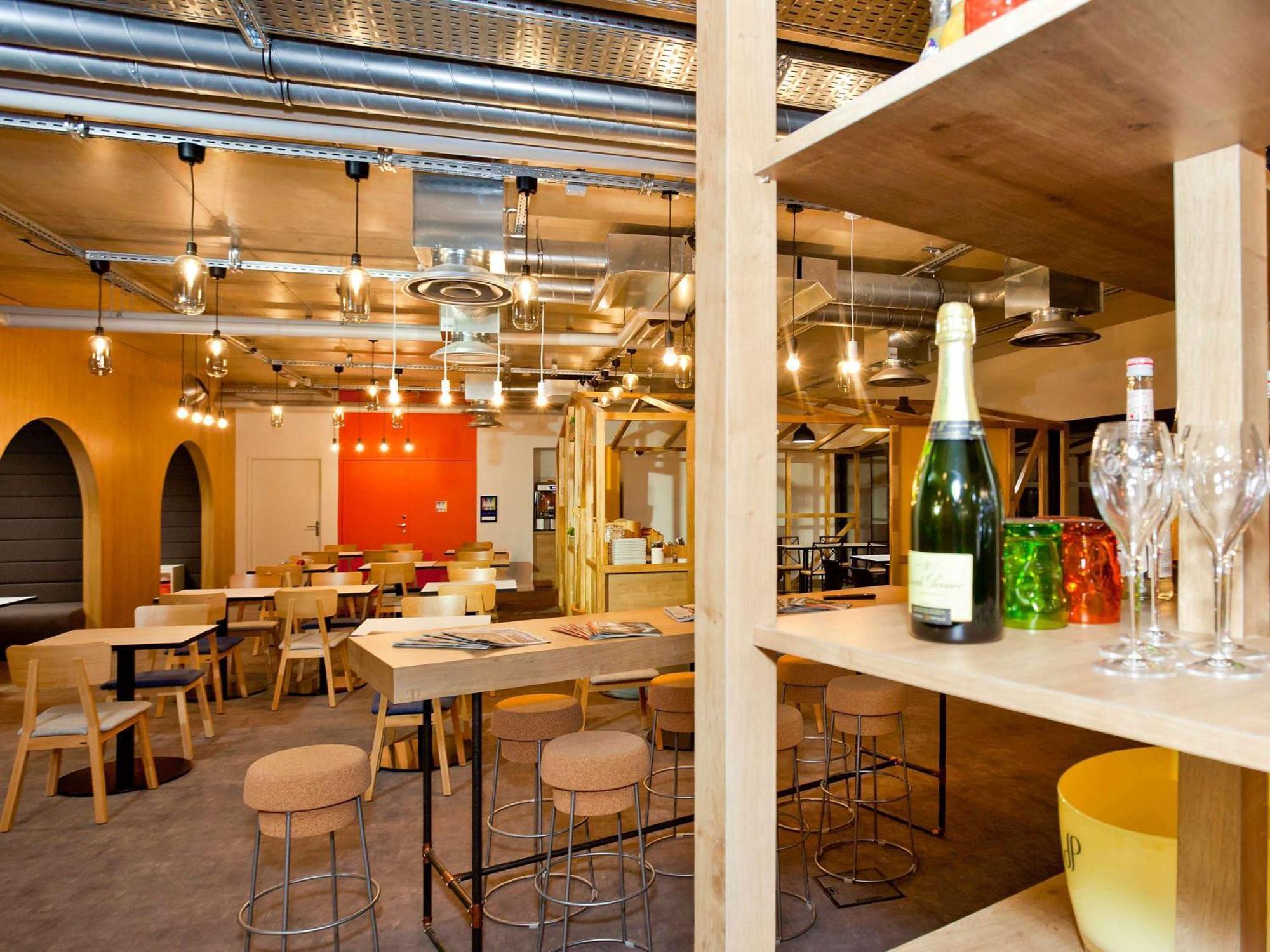 Ibis Styles Chalons En Champagne Centre Hotel Exterior photo