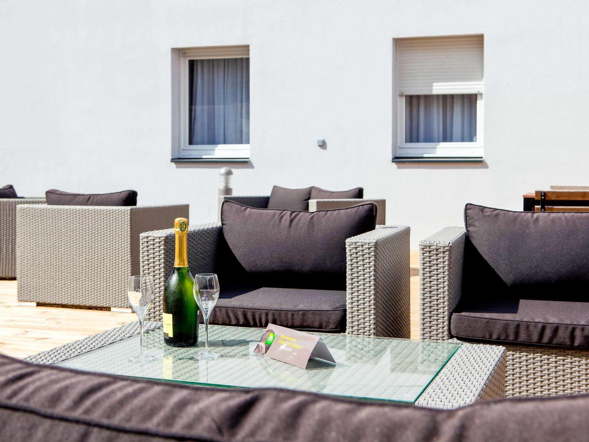 Ibis Styles Chalons En Champagne Centre Hotel Exterior photo