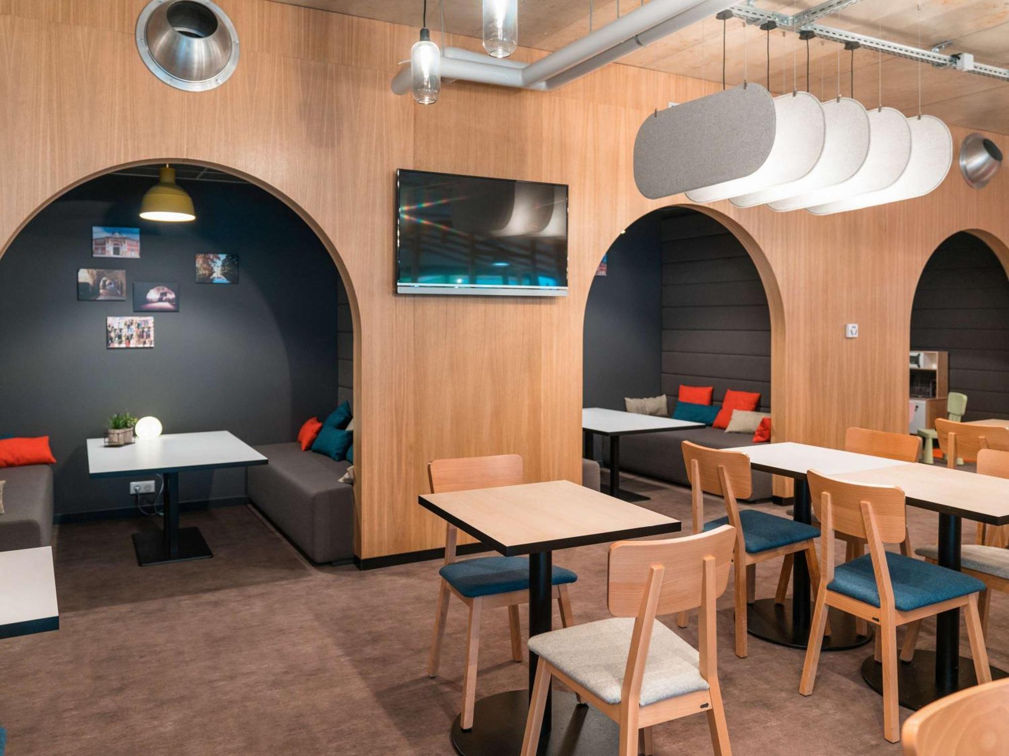 Ibis Styles Chalons En Champagne Centre Hotel Exterior photo