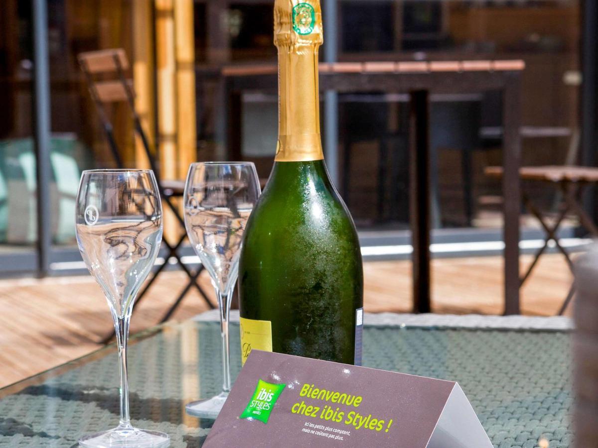 Ibis Styles Chalons En Champagne Centre Hotel Exterior photo